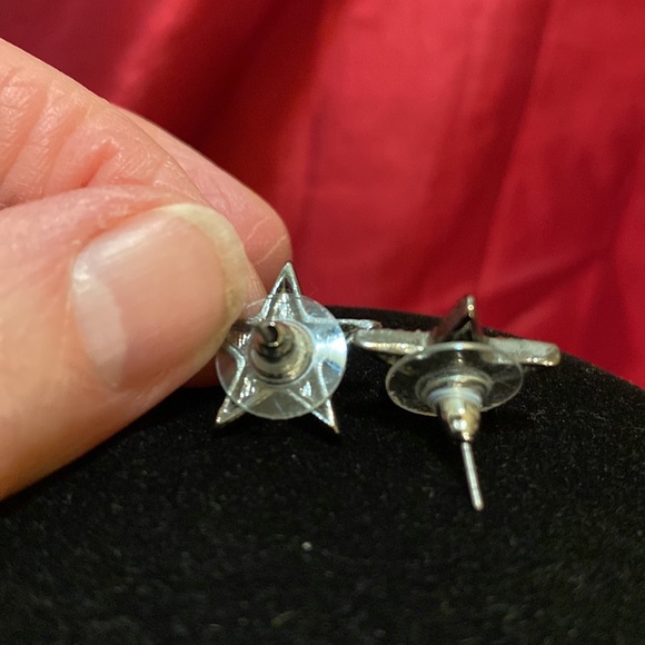 Costume Jewelry - Picture 3 of 4